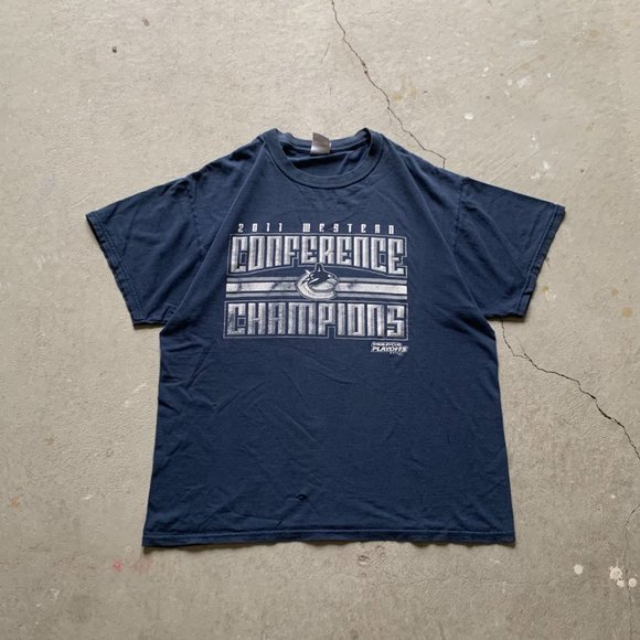 2011 Vintage Stanley Cup Canucks Tee - Picture 1 of 5
